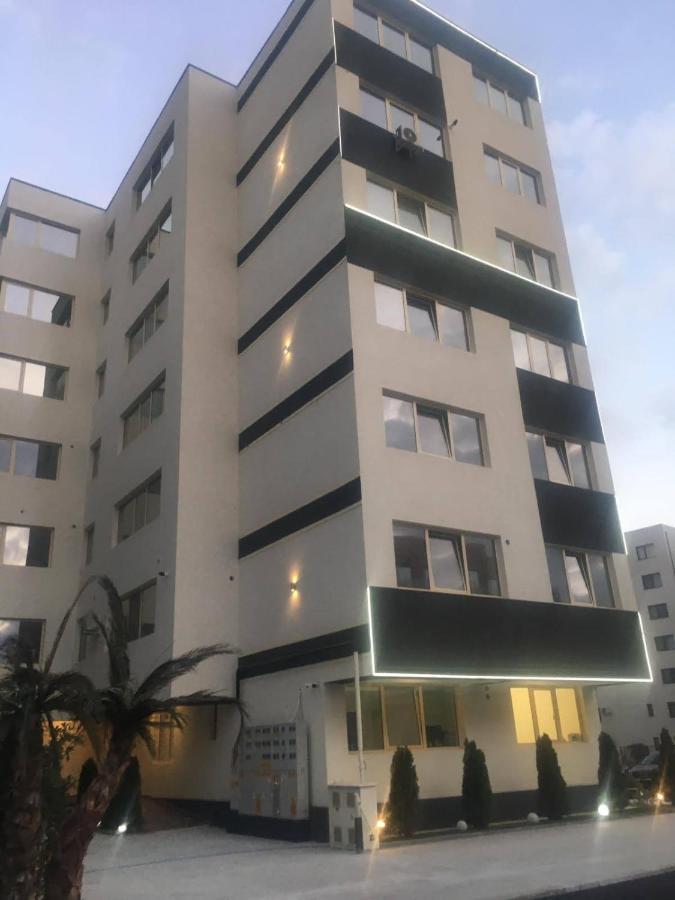 Yzza Apartament Năvodari Eksteriør billede
