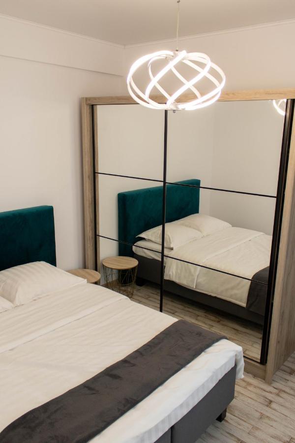 Yzza Apartament Năvodari Eksteriør billede