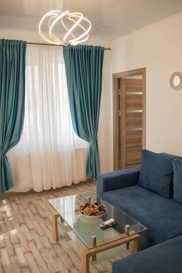Yzza Apartament Năvodari Eksteriør billede