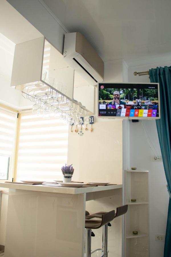 Yzza Apartament Năvodari Eksteriør billede